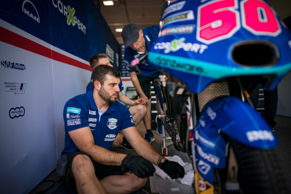 Jason Dupasquier / Jason Dupasquier est toujours dans un état « critique ... / On sunday morning, motogp confirmed the awful news that dupasquier had passed away from his injuries.